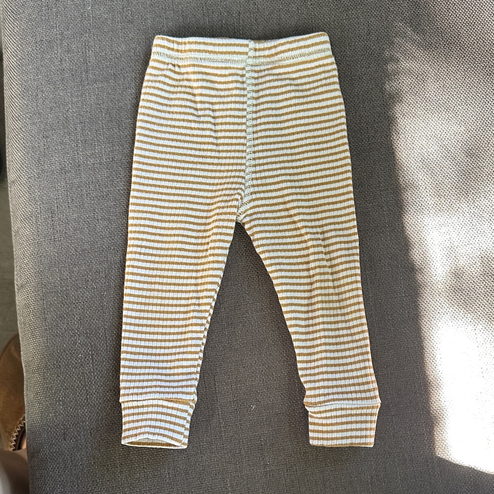 Quincy Mae Beige and White Striped Leggings